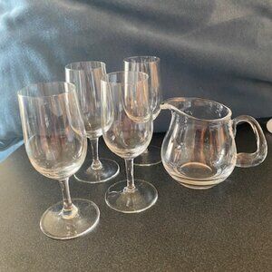 Mini wine glasses with pitcher